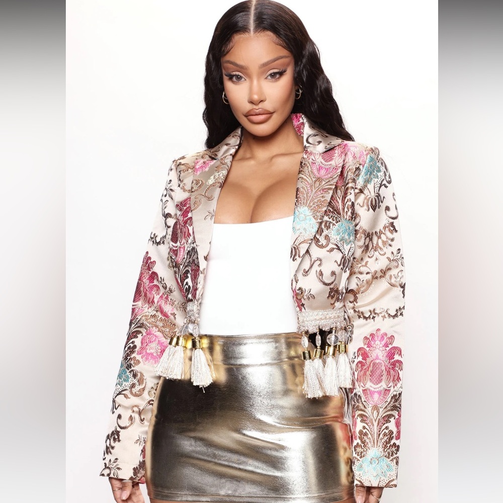 SOLD Fashion Nova Sassy Business Cropped Blazer